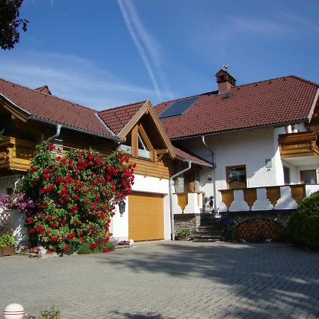 Apartment Haus Dengg Mauterndorf  Eksteriør billede